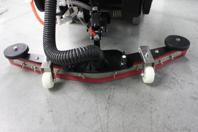再充電可能な床のスクラバーのドライヤー機械堅い床の洗剤機械 0