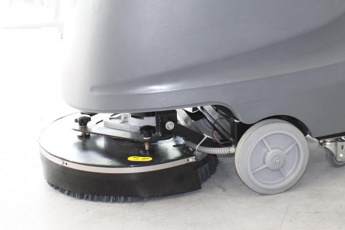 床のスクラバーの後ろの調節可能な非維持の歩行1250X660X1150MM 0